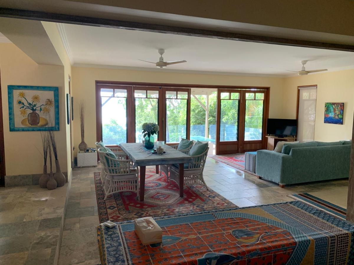Beachfront Dolphin Cabin Oak Beach 외부 사진