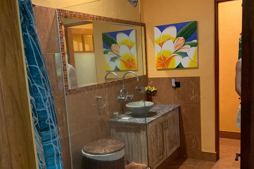 Beachfront Dolphin Cabin Oak Beach 외부 사진